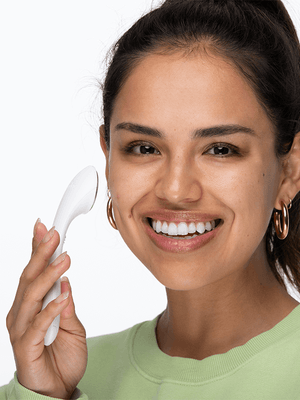 Unveiling the Benefits of Cryotherapy for Age-Defying Skin