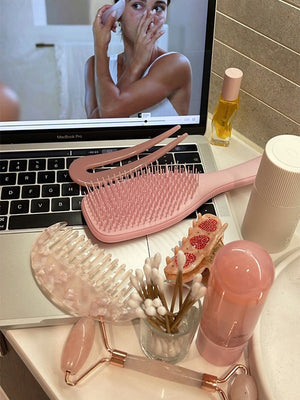 Lymphatic Drainage Massage: Benefits and Techniques for Healthy Skin